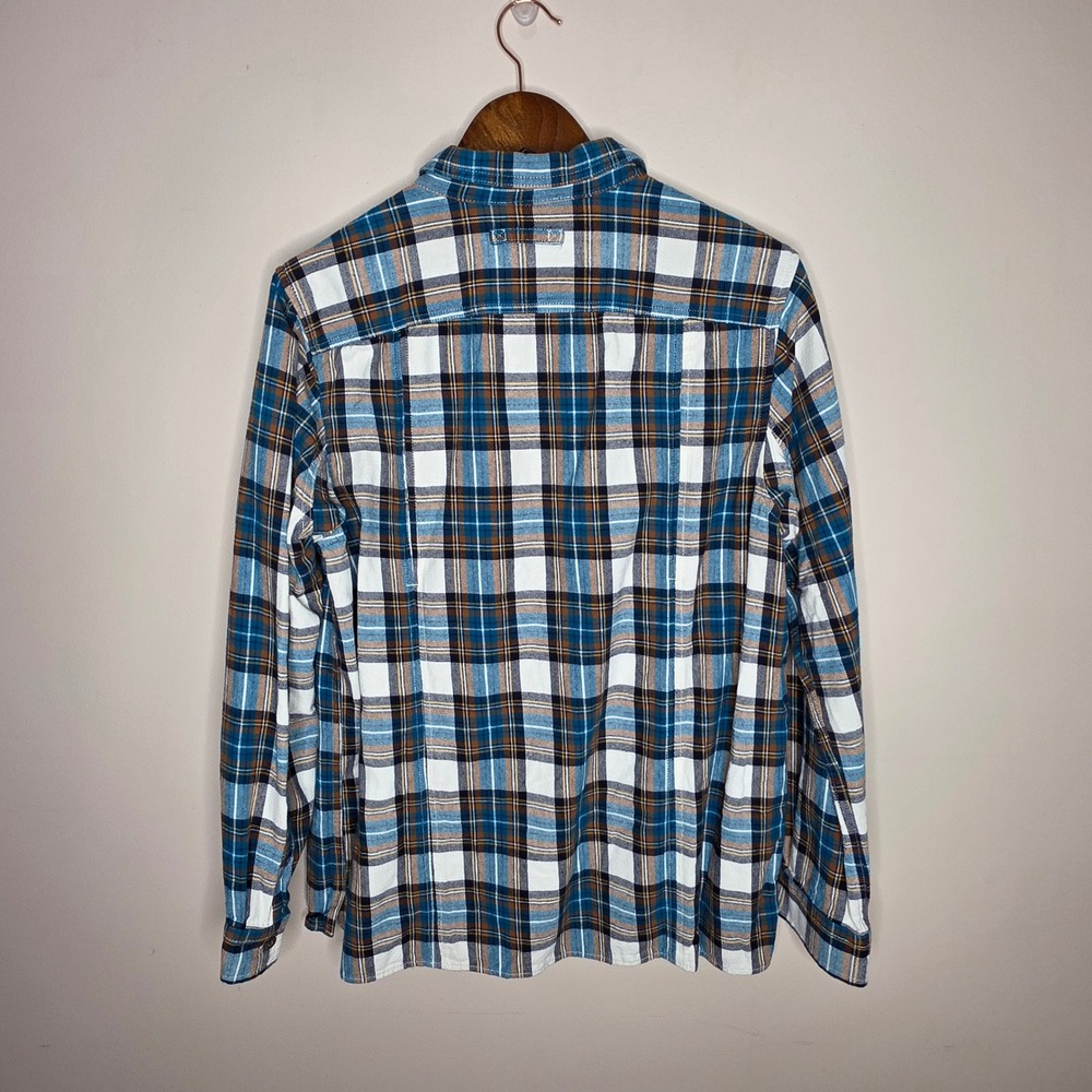Duluth Trading Co Cotton Plaid Flannel Button Shirt Womens L Blue Brown Autumn - Picture 4 of 9